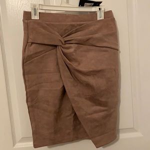 Suede mauve colored skirt